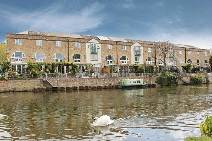 3 Bedroom Town House To Rent In River Terrace, St. Neots, PE19