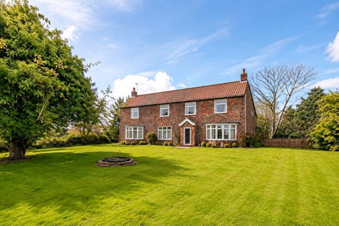 3 Bedroom Detached House For Sale In Pratts Lane, Withernwick, Hull, East Yorkshire, HU11
