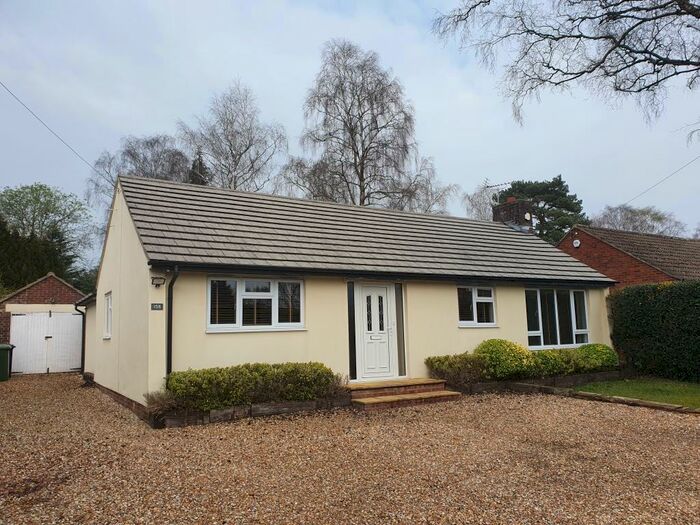 4 Bedroom Detached Bungalow To Rent In Hiltingbury Road, Chandlers Ford, SO53