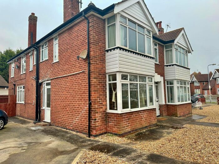 1 Bedroom Flat To Rent In Saxby Avenue, Skegness, PE25