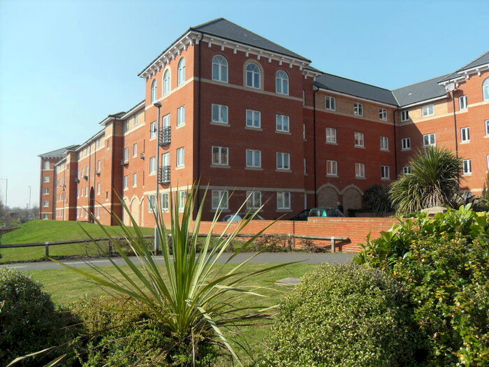 2 Bedroom Flat To Rent In Saltash Road, Churchward, Swindon, SN2