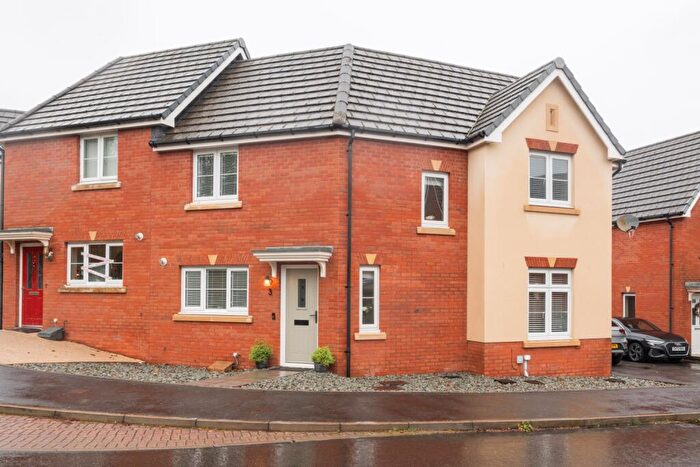 3 Bedroom Semi-Detached House For Sale In Rhymney Way, Bassaleg, NP10