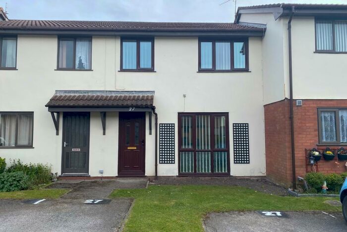 3 Bedroom Terraced House To Rent In St Davids Grove, Lytham St Annes, FY8