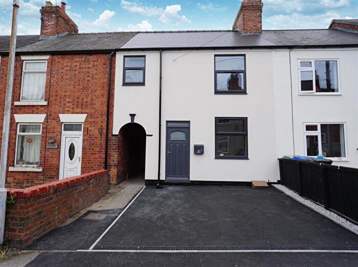 3 Bedroom House For Sale In Hoole Street, Hasland, Chesterfield, S41