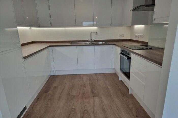 1 Bedroom Flat To Rent In Riverside Walk, Ashford, TN23
