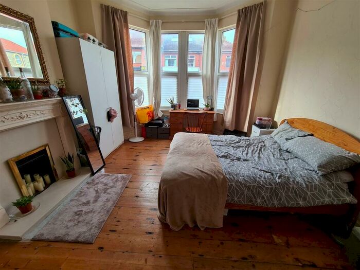 5 Bedroom House To Rent In Victoria Street, Staple Hill Victoria Street, Bristol, Bristol, BS16