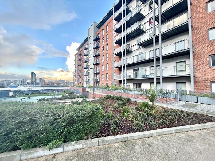 1 Bedroom Apartment To Rent In John Thornycroft Road, Southampton, SO19