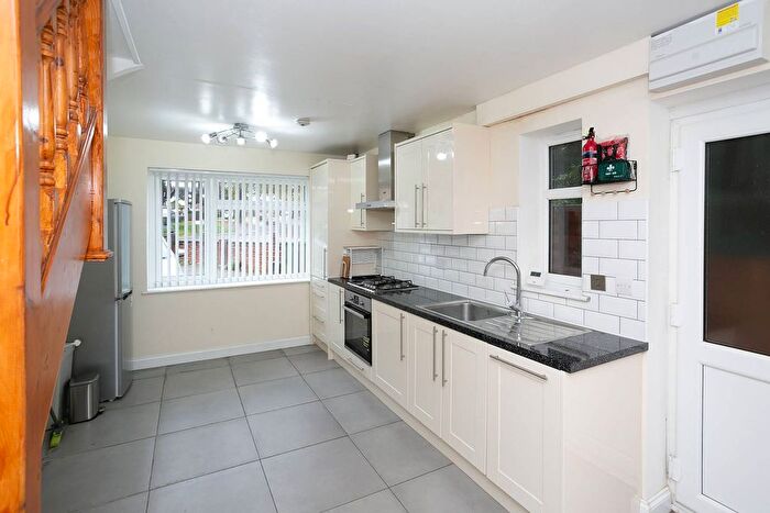 2 Bedroom Maisonette To Rent In Silk Mill Road, Watford, Oxhey Hall, WD19