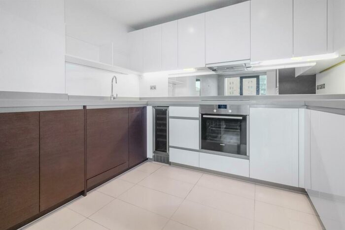 2 Bedroom Apartment To Rent In Oakland Quay, E14