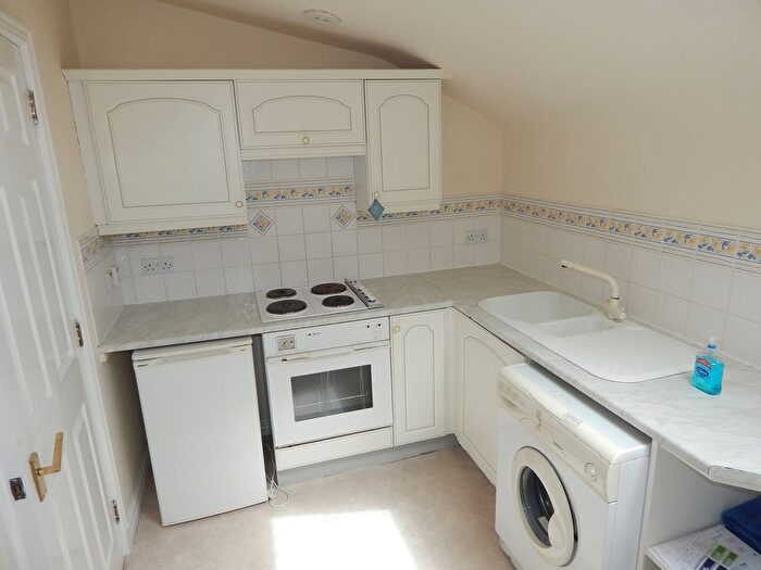2 Bedroom Flat To Rent In Bank Street, Dundee, DD1