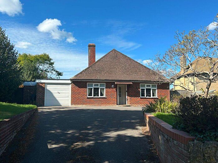 4 Bedroom Bungalow To Rent In Coxwell Road, Faringdon, SN7