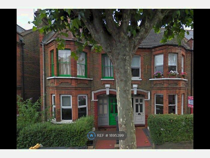 2 Bedroom Maisonette To Rent In Edward Road, London, E17