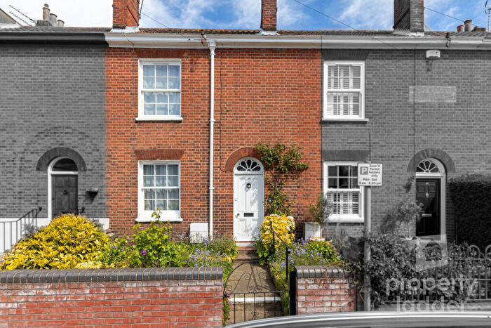 2 Bedroom Terraced House For Sale In Grove Road, Norwich, NR1