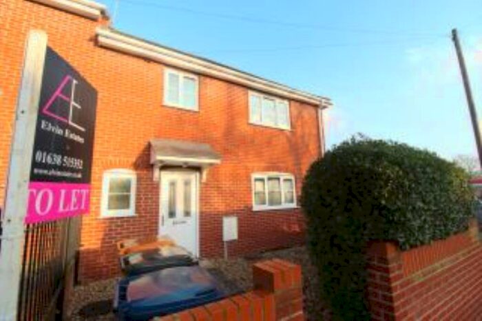 3 Bedroom Semi-Detached House To Rent In Tollgate Lane, Bury St. Edmunds, IP32