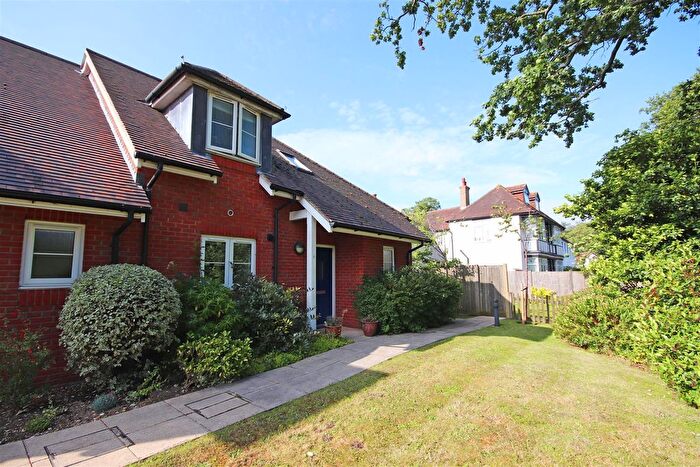 2 Bedroom Terraced House To Rent In North Greenlands, Pennington, Lymington, SO41