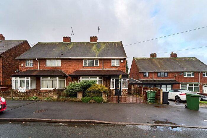3 Bedroom Semi Detached House For Sale In Ely Road, Walsall, WS2