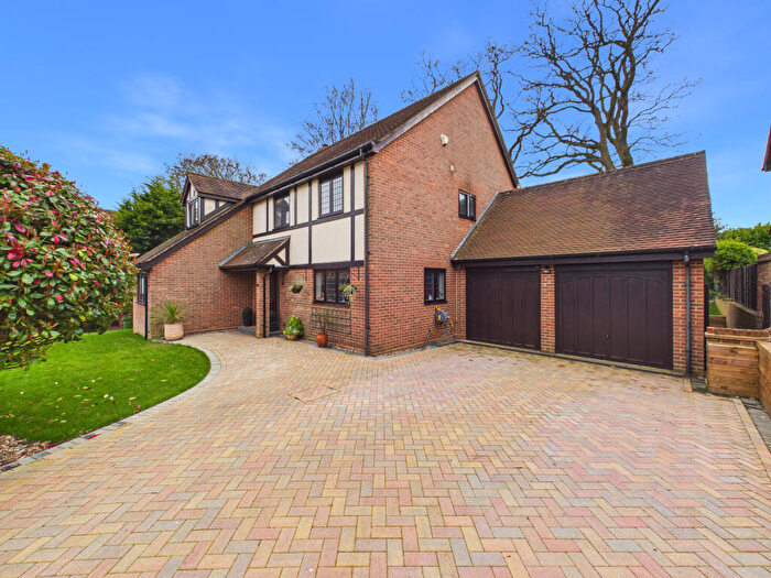 5 Bedroom Detached House For Sale In Stables Court, Marlow, Buckinghamshire, SL7