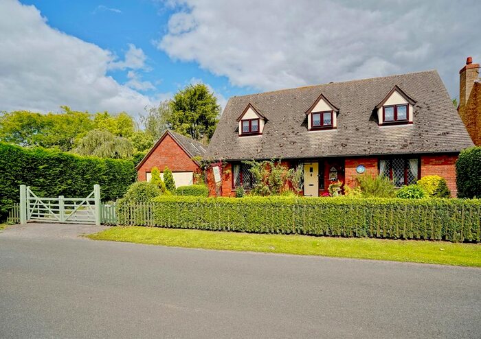 3 Bedroom Detached House For Sale In Church Lane, Upwood, Huntingdon, PE26