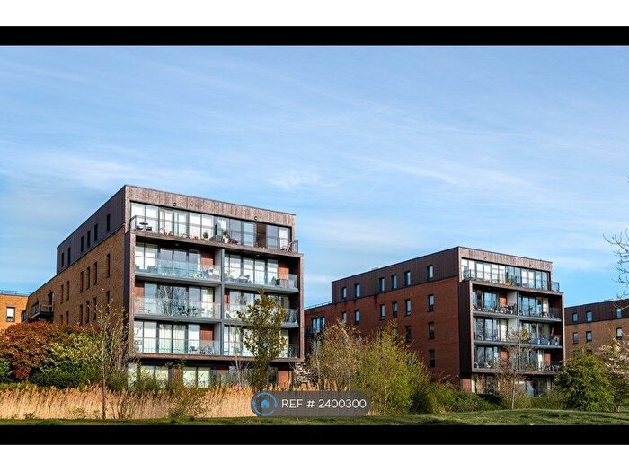 3 Bedroom Flat To Rent In Embry Road, London, SE9