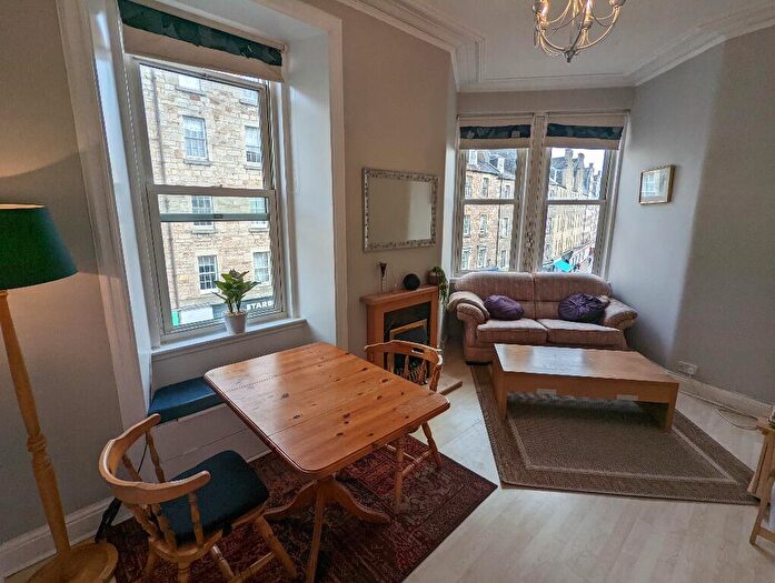 1 Bedroom Flat To Rent In Nicolson Street, Newington, Edinburgh, EH8