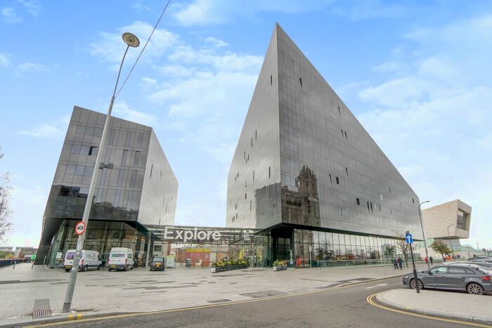 2 Bedroom Flat To Rent In Mann Island, Liverpool, Merseyside, L3