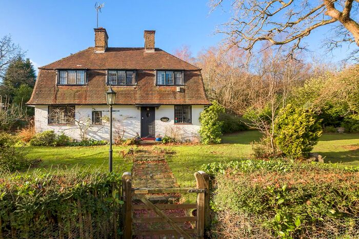4 Bedroom Detached House For Sale In Margery Grove, Lower Kingswood, KT20