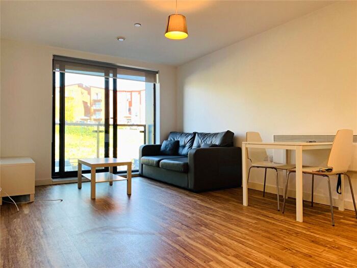 1 Bedroom Flat To Rent In Aire, Cross Green Lane, LS9