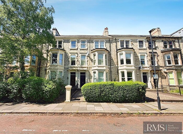 2 Bedroom Flat For Sale In Eslington Terrace, Jesmond, Newcastle Upon Tyne, NE2