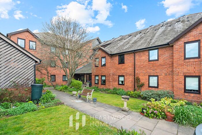 1 Bedroom Flat For Sale In Cotsmoor, Granville Road, St. Albans, AL1