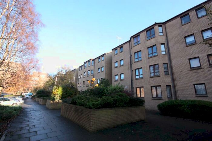 2 Bedroom Flat To Rent In Flat Cleveland Street, Glasgow, G3