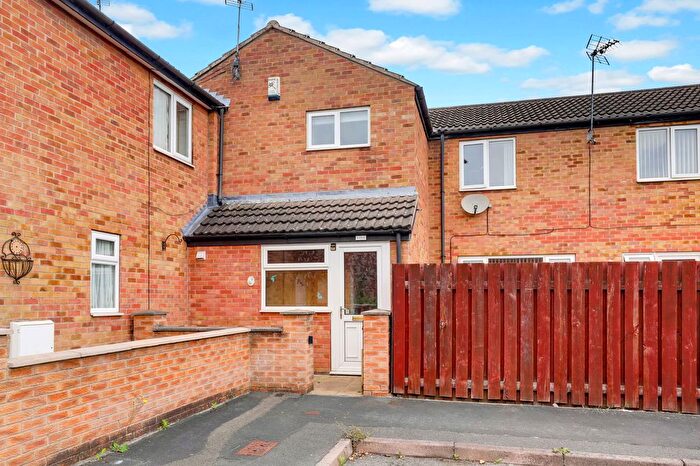 2 Bedroom Terraced House For Sale In Prudhoe Court, Nottingham, NG2