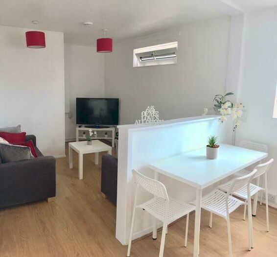 4 Bedroom Maisonette To Rent In St. James's Road, Southsea, PO5