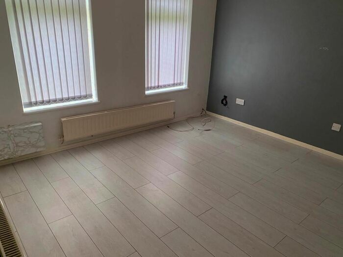 3 Bedroom Town House To Rent In Slade Lanker, Birmingham, B34