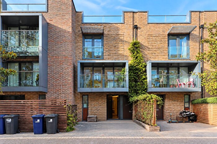 4 Bedroom Terraced House To Rent In Bromyard Avenue, London, W3