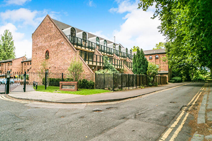 1 Bedroom Apartment To Rent In Kingfisher Place, RG1