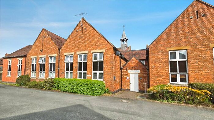 1 Bedroom Flat For Sale In Kings Road, Evesham, Worcestershire, WR11