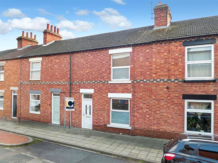2 Bedroom Terraced House For Sale In St. Giles Street, New Bradwell, Milton Keynes, MK13