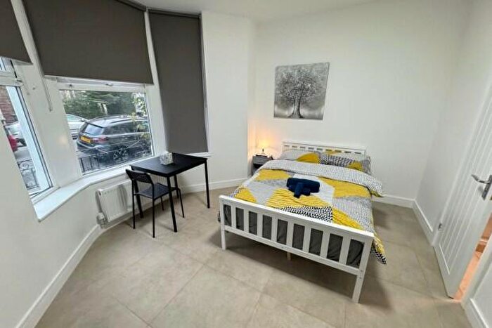 1 Bedroom Flat To Rent In Claude Road Cardiff, CF24