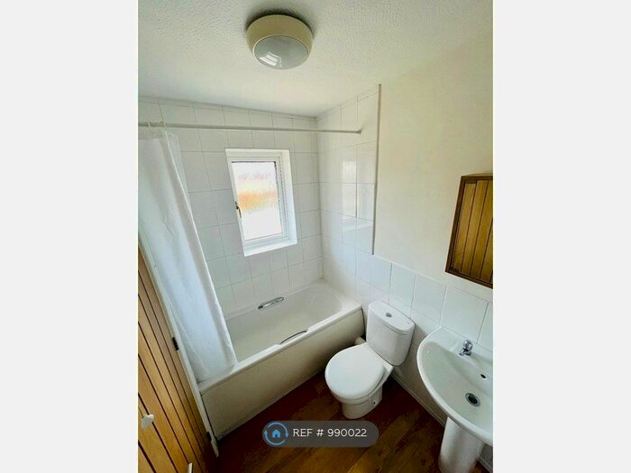 1 Bedroom Terraced House To Rent In Blakebrook Gardens, Kidderminster, DY11