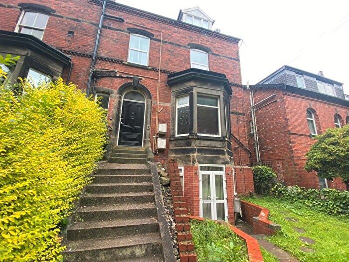 3 Bedroom Flat To Rent In Bainbrigge Road, Headingley, Leeds, LS6