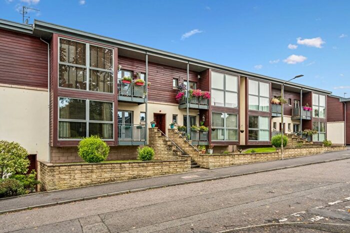 2 Bedroom Flat To Rent In Kilbryde Crescent, Dunblane, Stirlingshire, FK15