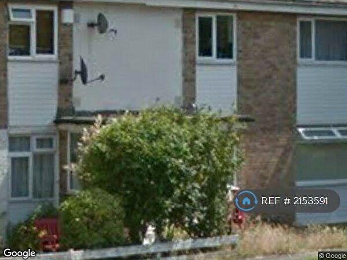 2 Bedroom Maisonette To Rent In Mowbray Drive, Tilehurst, Reading, RG30