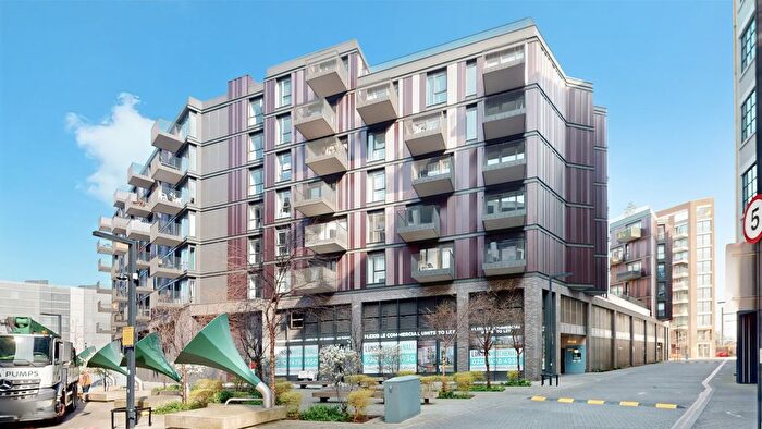 1 Bedroom Flat To Rent In Gramophone Lane, Hayes, UB3