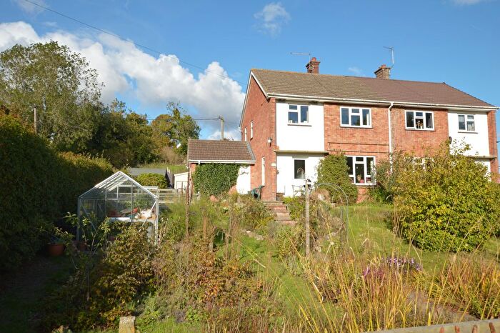 3 Bedroom Semi-detached House For Sale In Burwell, Louth, LN11
