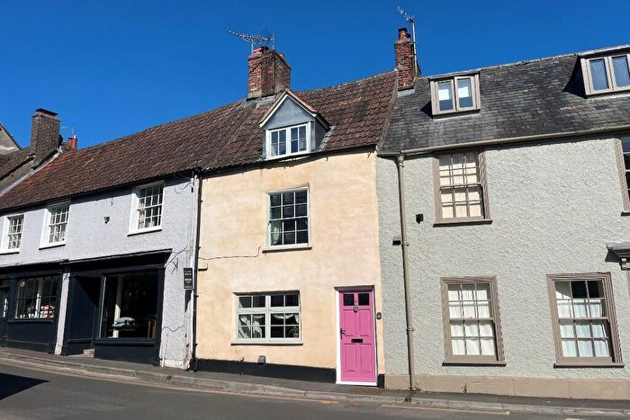 2 Bedroom Town House For Sale In Patwell Street, Bruton, Somerset, BA10