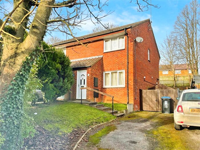 2 Bedroom Semi-Detached House For Sale In Becks Close, Markyate, St. Albans, AL3