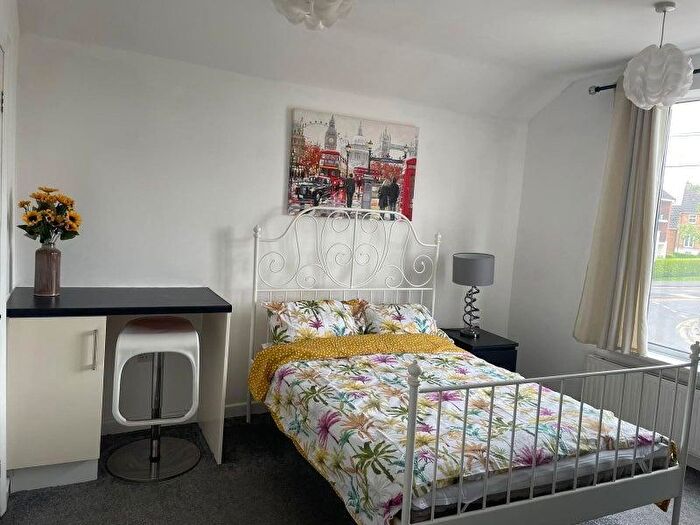 4 Bedroom House Of Multiple Occupation To Rent In Portland Road, Hucknall, Nottingham, Nottinghamshire, NG15