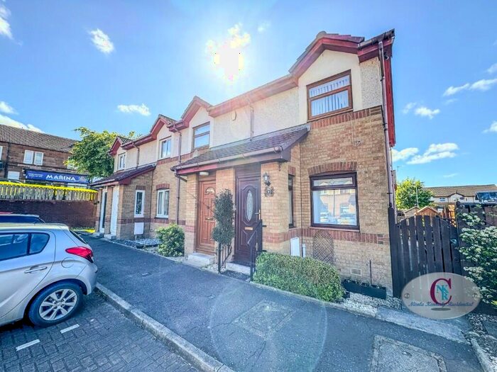 2 Bedroom Flat To Rent In Russell Gardens, Uddingston, G71