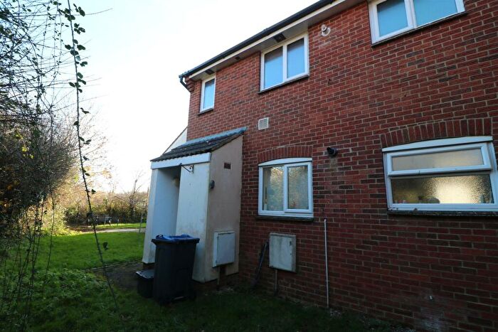 1 Bedroom Flat To Rent In Buckleaze Close, Trowbridge, BA14