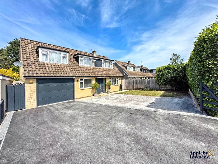 5 Bedroom Detached House For Sale In St Thomas Road, Trowbridge, Wiltshire, BA14